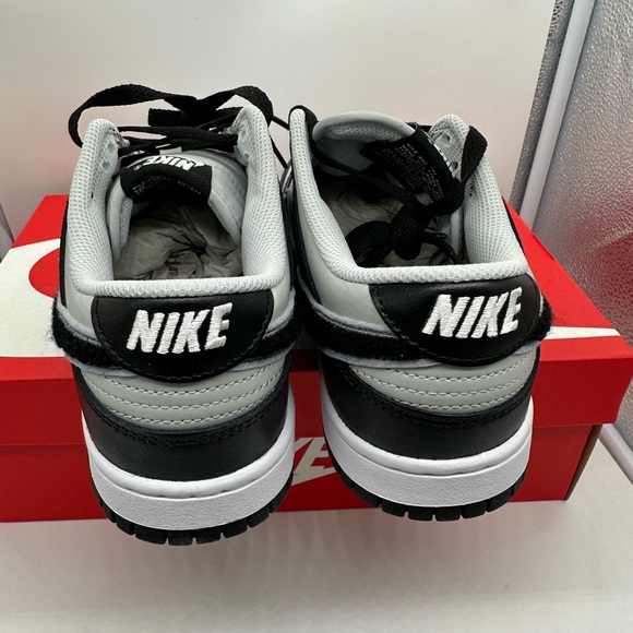 Nike dunks low